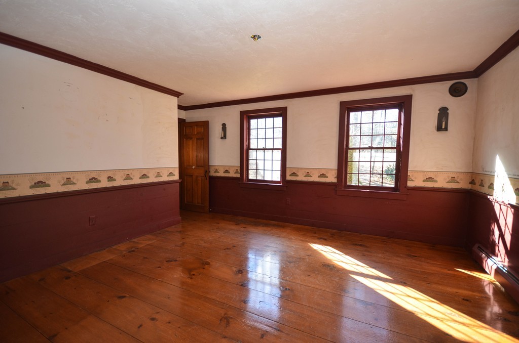 27 Burnap Road Sutton, MA 01590 - Photo 13 of 25