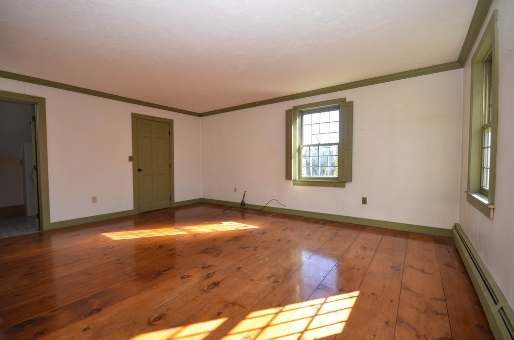 27 Burnap Road Sutton, MA 01590 - Photo 14 of 25