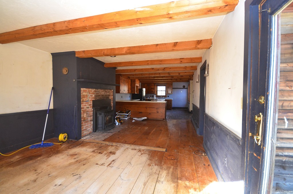 27 Burnap Road Sutton, MA 01590 - Photo 5 of 25