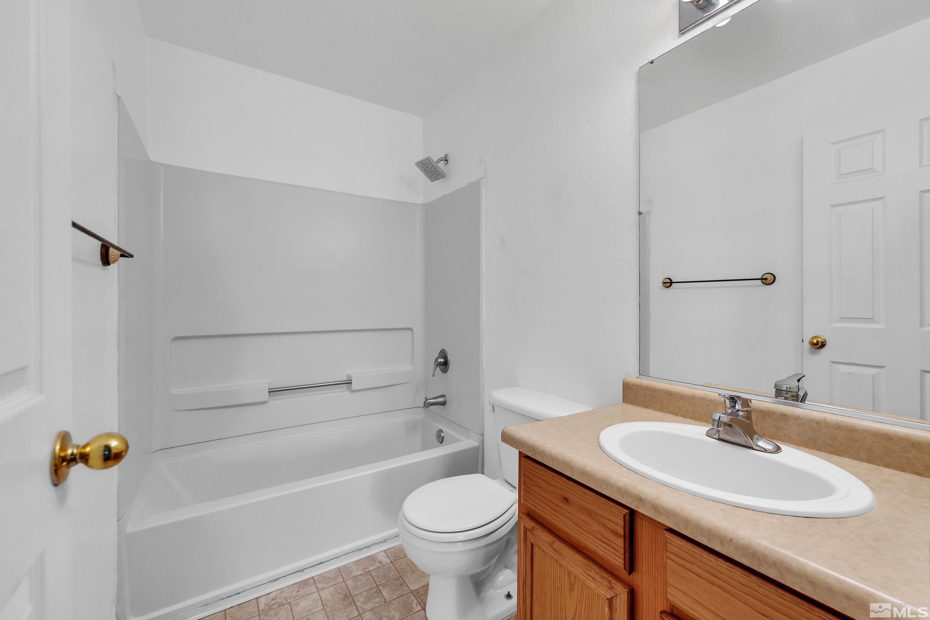 18230 Silverleaf Court Reno, NV 89508 - Photo 10 of 18 Photo 10