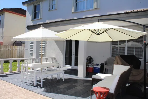 $809,990 | 20135 Southwest 129th Avenue, Miami, FL 33177