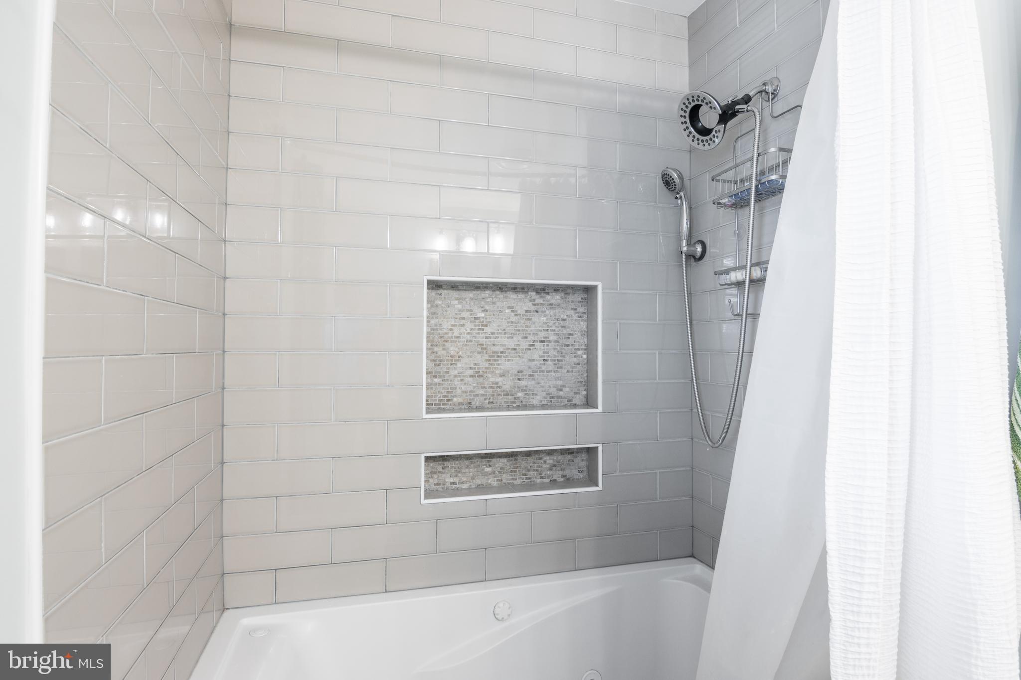 8 Holly Road Pasadena, MD 21122 - Photo 25 of 71