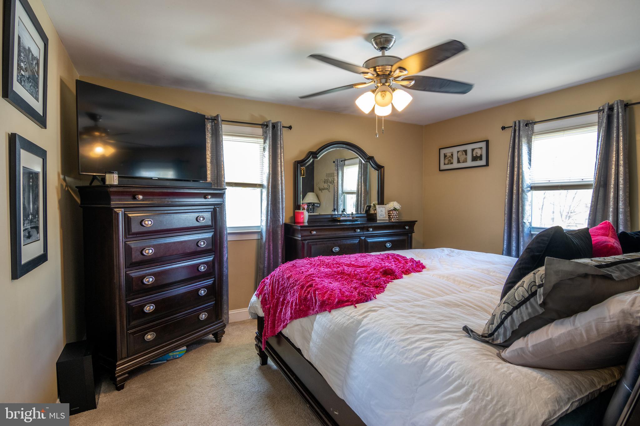 8 Holly Road Pasadena, MD 21122 - Photo 26 of 71 Master