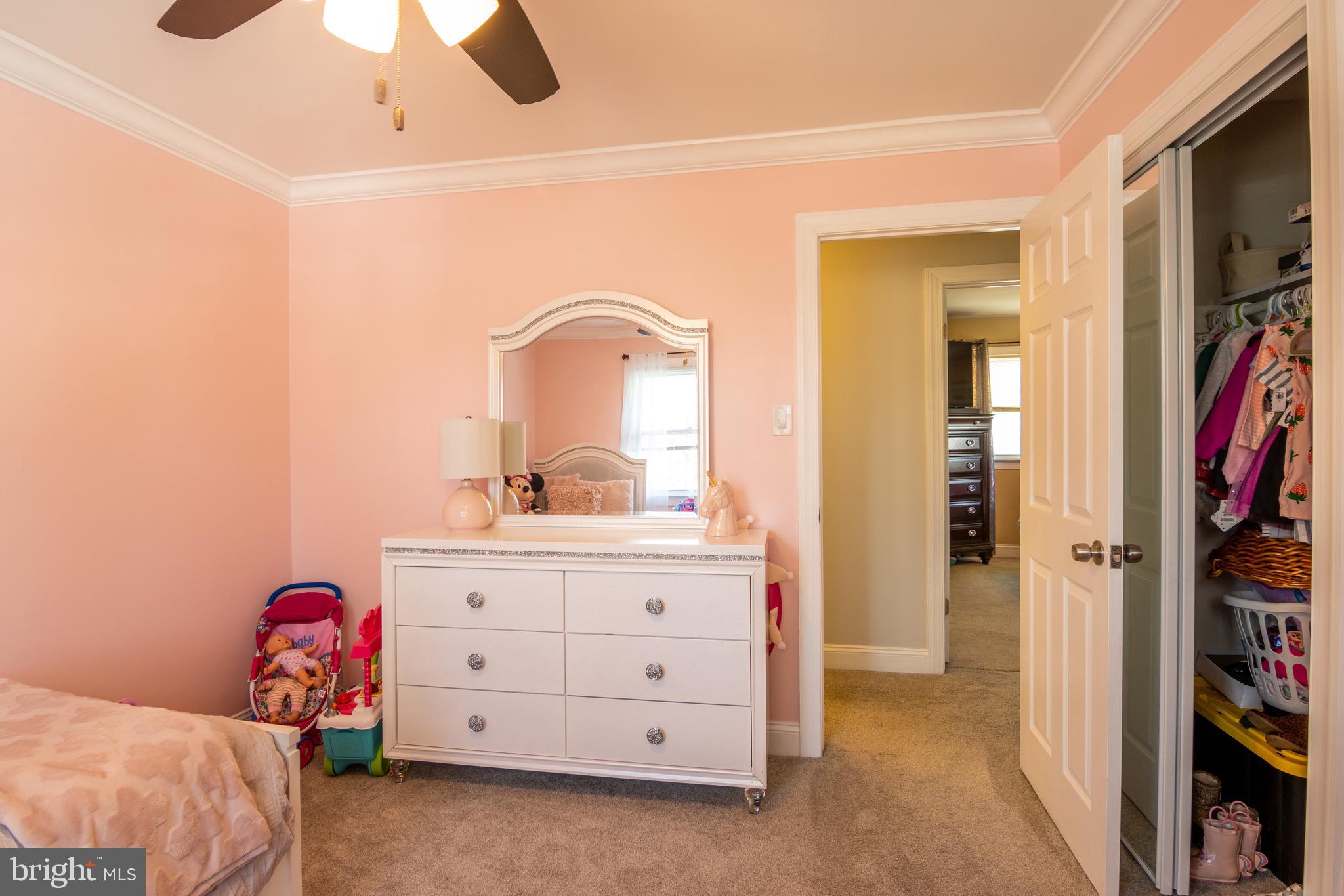 8 Holly Road Pasadena, MD 21122 - Photo 31 of 71