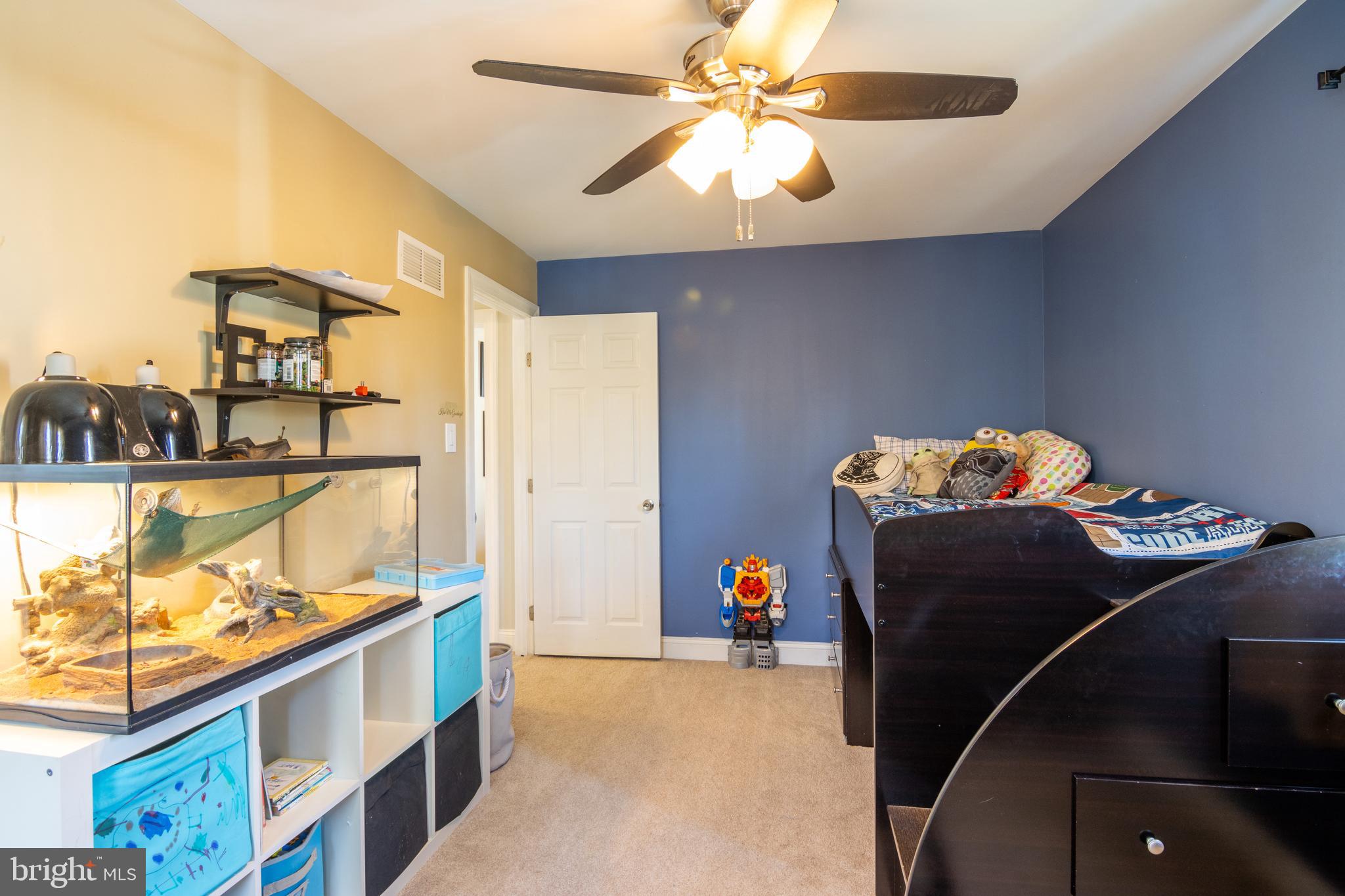 8 Holly Road Pasadena, MD 21122 - Photo 34 of 71