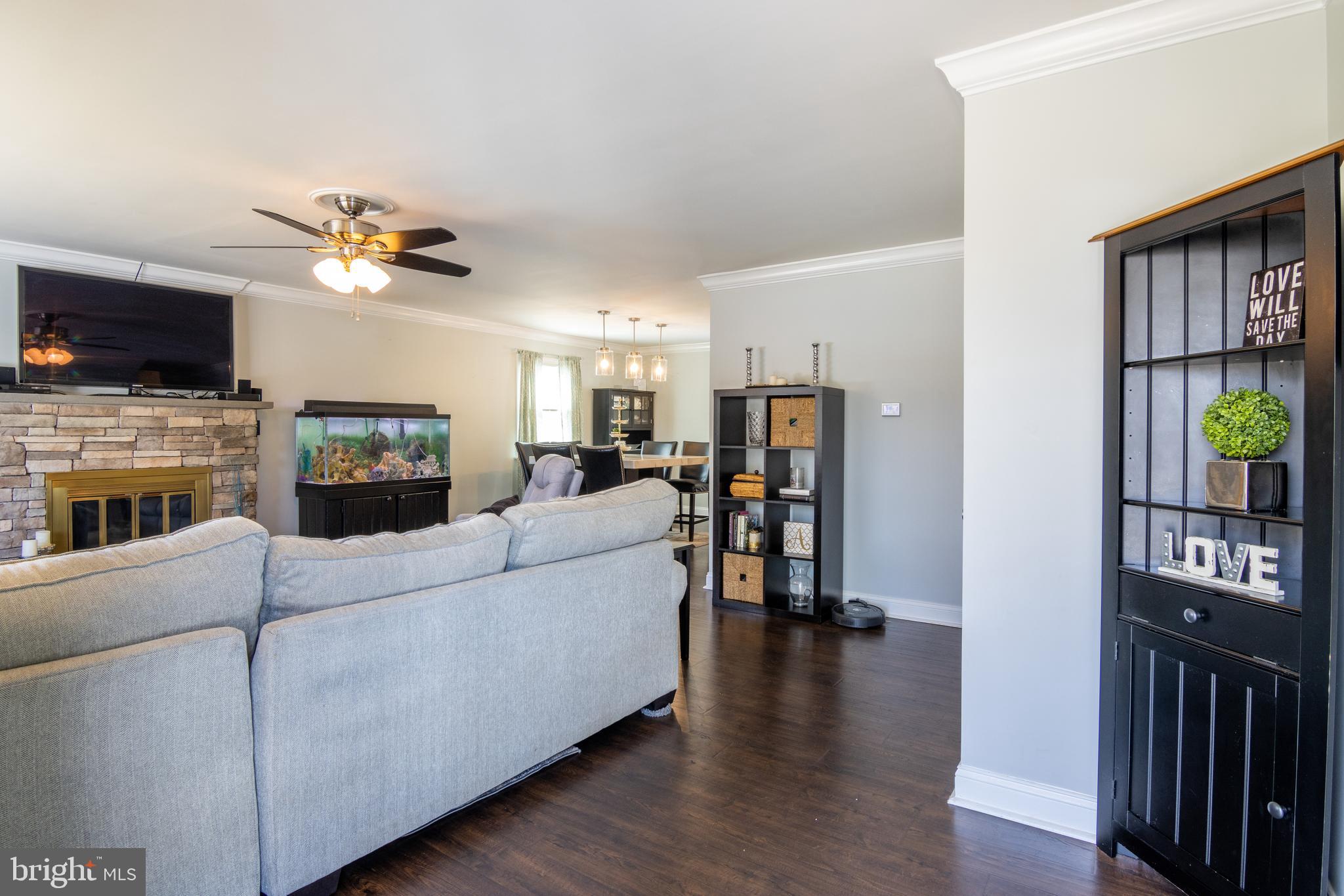 8 Holly Road Pasadena, MD 21122 - Photo 5 of 71 Welcome Home :)