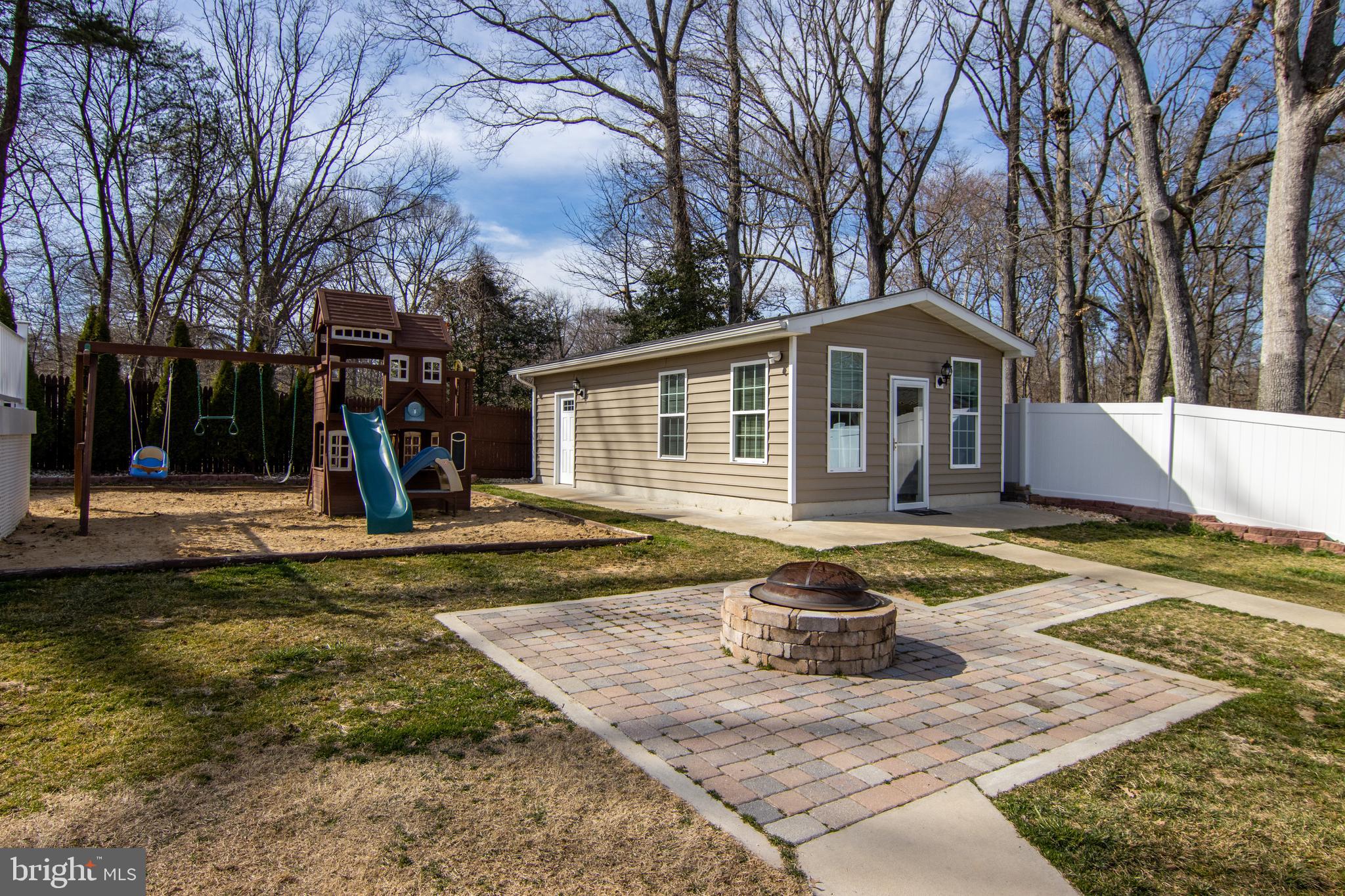 8 Holly Road Pasadena, MD 21122 - Photo 57 of 71 Fire pit area