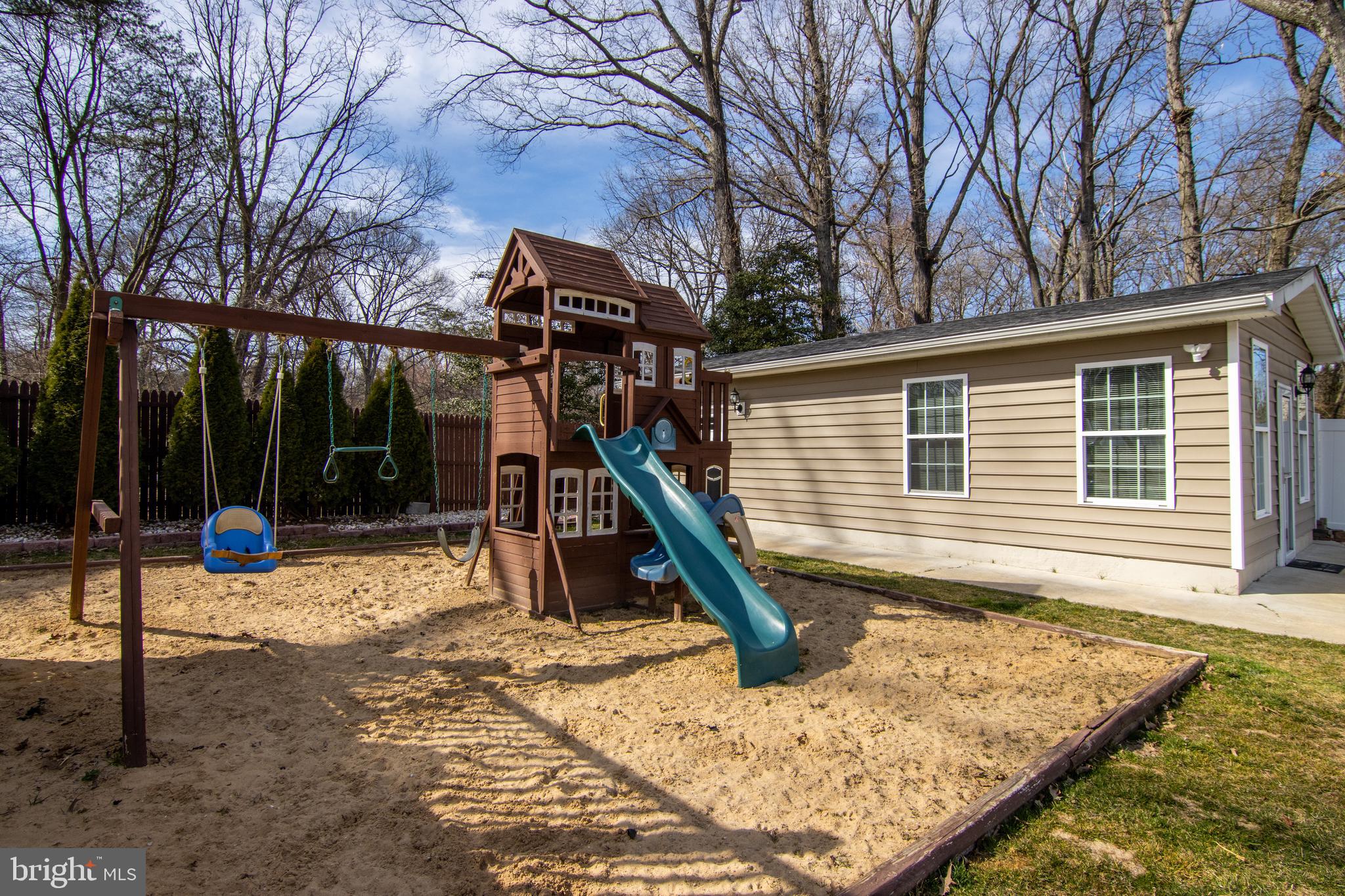 8 Holly Road Pasadena, MD 21122 - Photo 58 of 71 Kids playground - Coveys with home