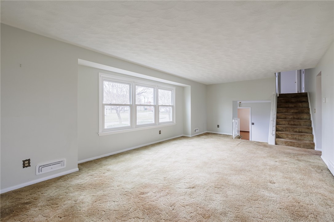 8 Castleview Drive Irondequoit, NY 14622 - Photo 6 of 28