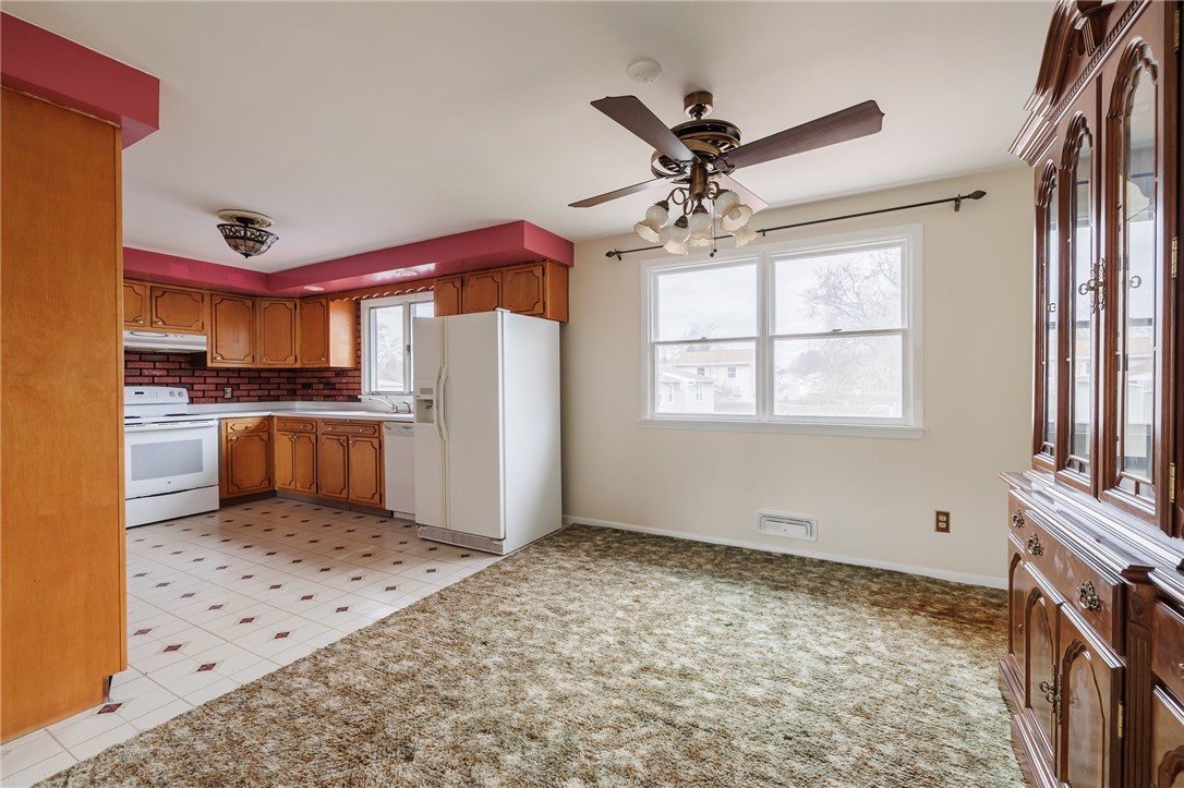 8 Castleview Drive Irondequoit, NY 14622 - Photo 7 of 28