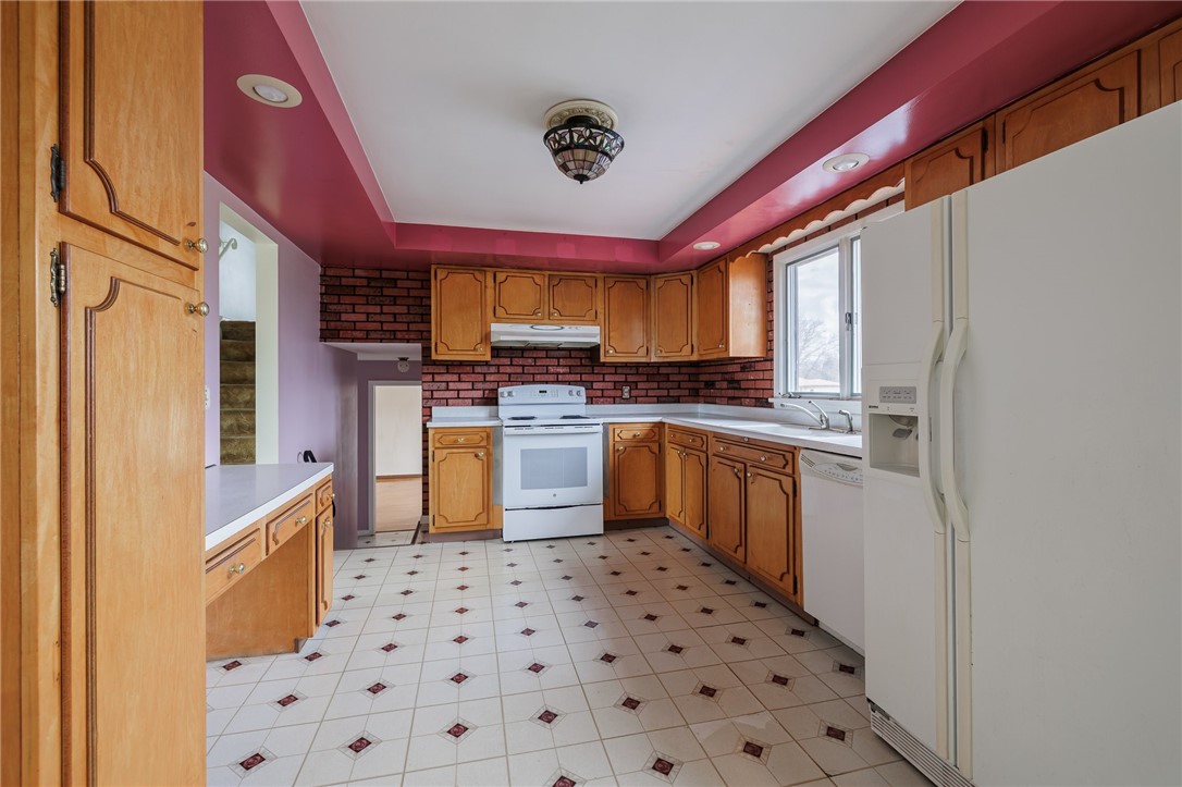 8 Castleview Drive Irondequoit, NY 14622 - Photo 9 of 28