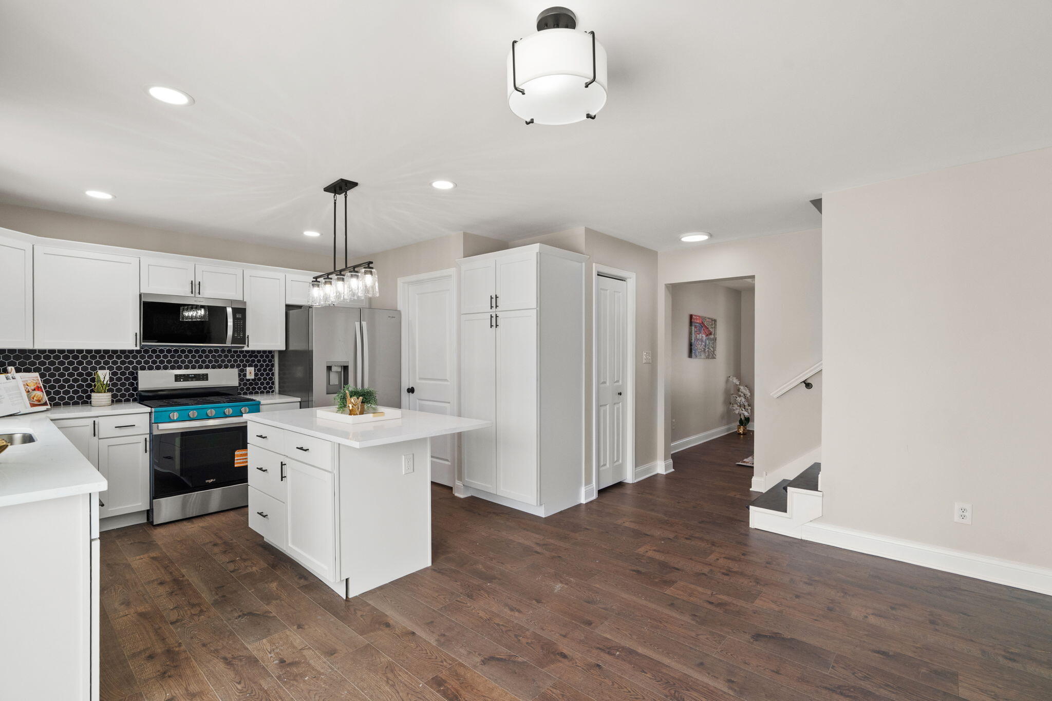 1243 Center Ross Road Crown Point, IN 46307 - Photo 8 of 33 2048x1365