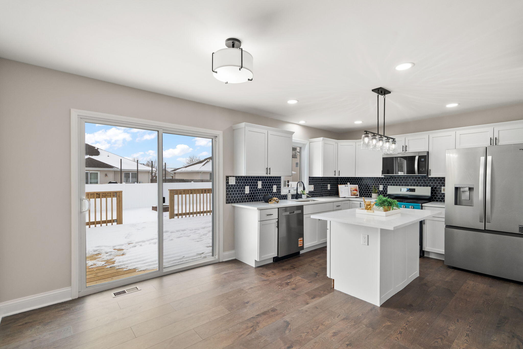 1243 Center Ross Road Crown Point, IN 46307 - Photo 9 of 33 2048x1365