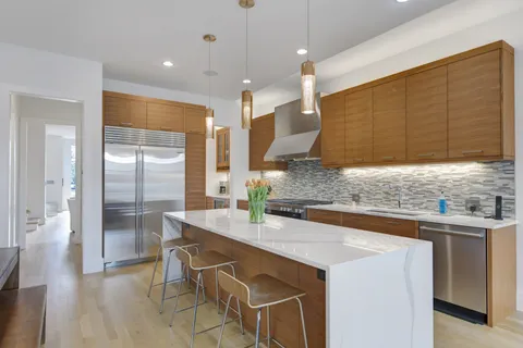 $1,995,000 | 3012 North Hoyne Avenue, Chicago, IL 60618