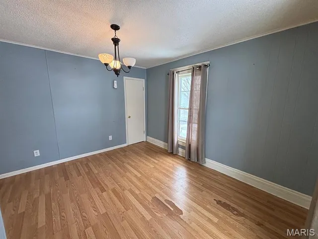 $185,000 | 809 East Main Street, Perry, MO 63462