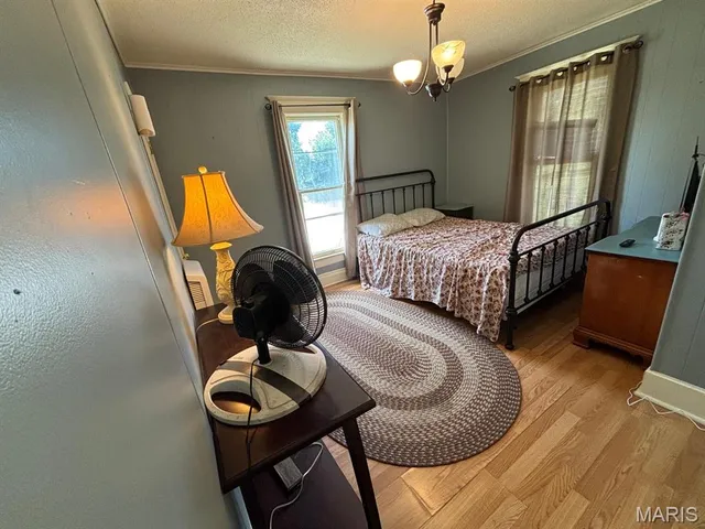 $185,000 | 809 East Main Street, Perry, MO 63462