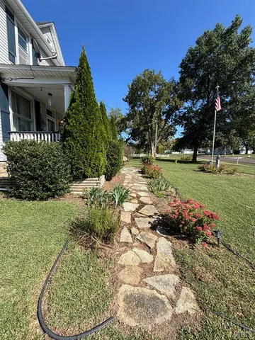 $185,000 | 809 East Main Street, Perry, MO 63462