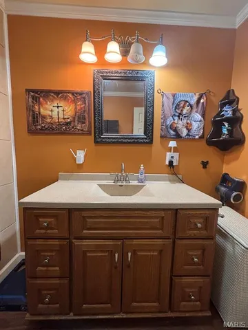 $185,000 | 809 East Main Street, Perry, MO 63462