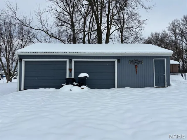 $185,000 | 809 East Main Street, Perry, MO 63462