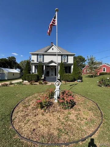 $185,000 | 809 East Main Street, Perry, MO 63462