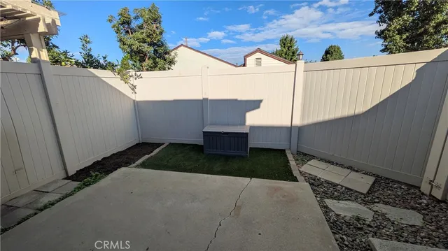 $2,500 | 1637 English, Unit B, Corona, CA 92879