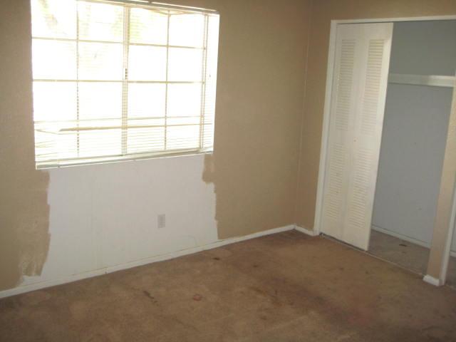 6711 West Osborn Road, Unit 29 Phoenix, AZ 85033 - Photo 4 of 9 IMG_6027