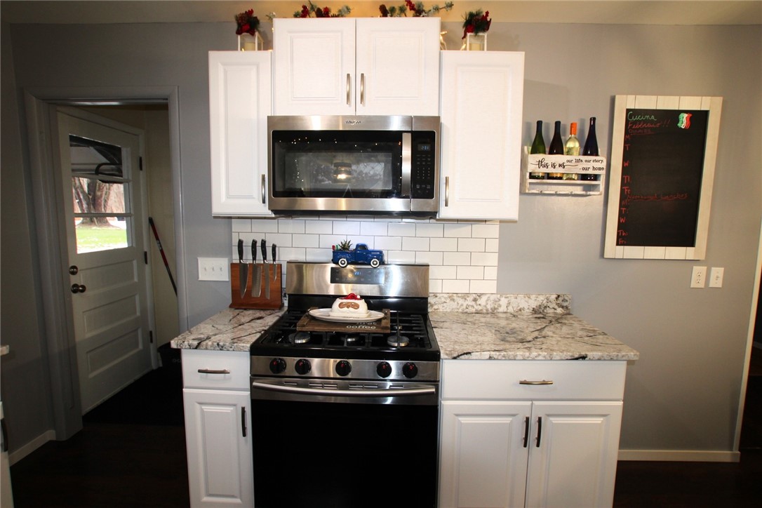 884 North Greece Road Greece, NY 14626 - Photo 13 of 41