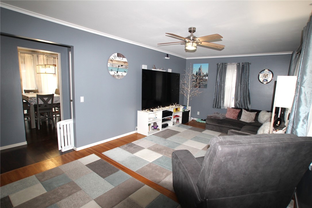 884 North Greece Road Greece, NY 14626 - Photo 4 of 41