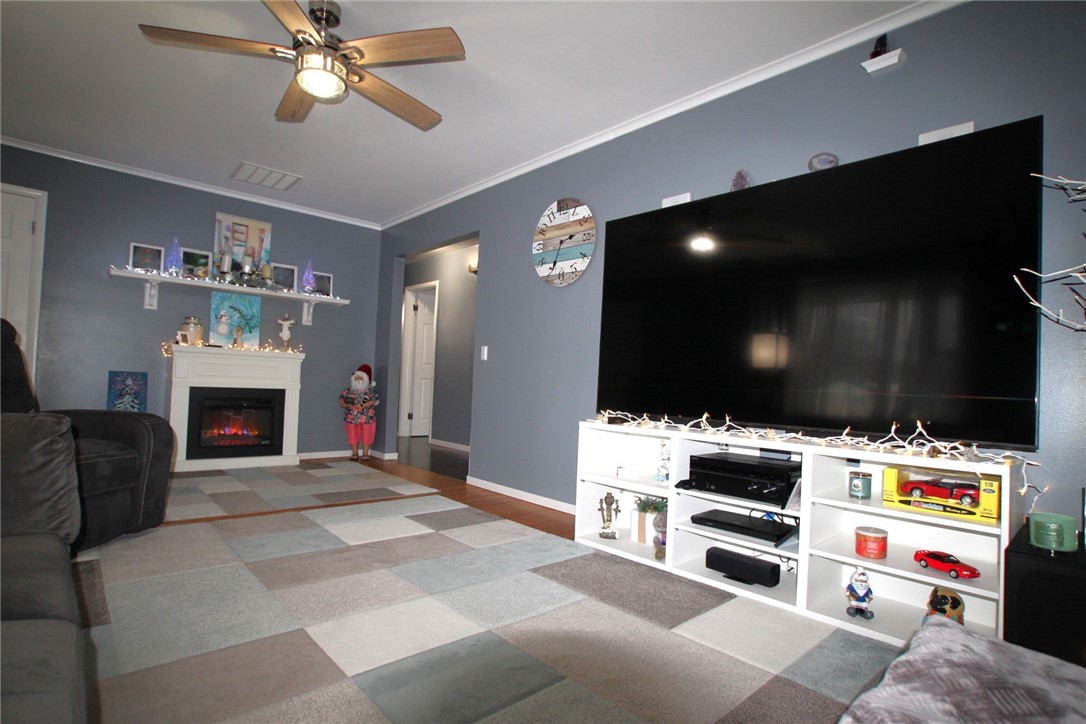 884 North Greece Road Greece, NY 14626 - Photo 6 of 41