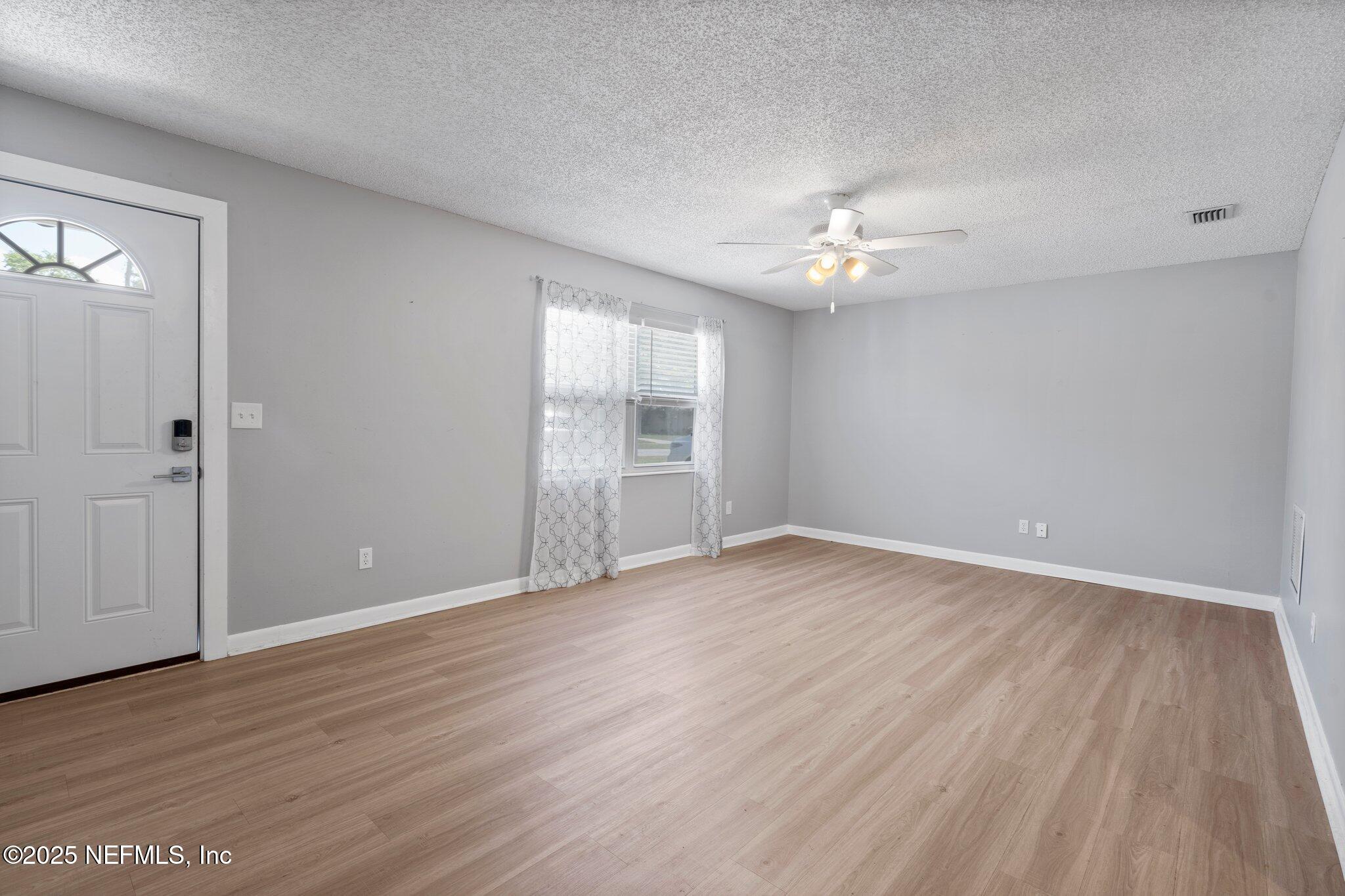 82 Andora Street St. Augustine, FL 32086 - Photo 2 of 37 24-web-or-mls-DSC09434