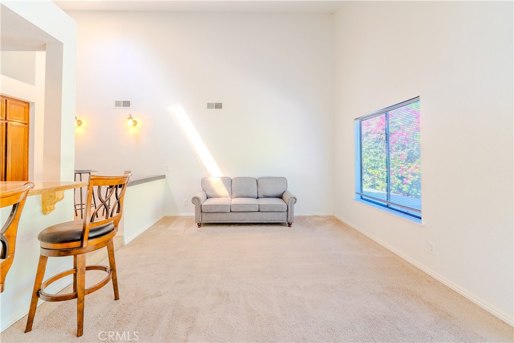 2667 Victoria Park Drive Riverside, CA 92506 - Photo 7 of 20