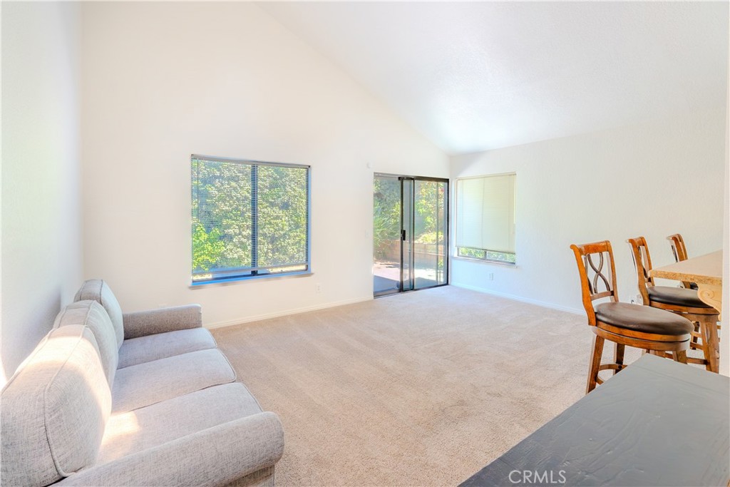 2667 Victoria Park Drive Riverside, CA 92506 - Photo 8 of 20