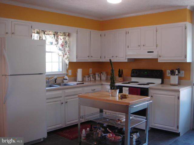 15547 Waterloo Road Amissville, VA 20106 - Photo 16 of 18 Kitchen