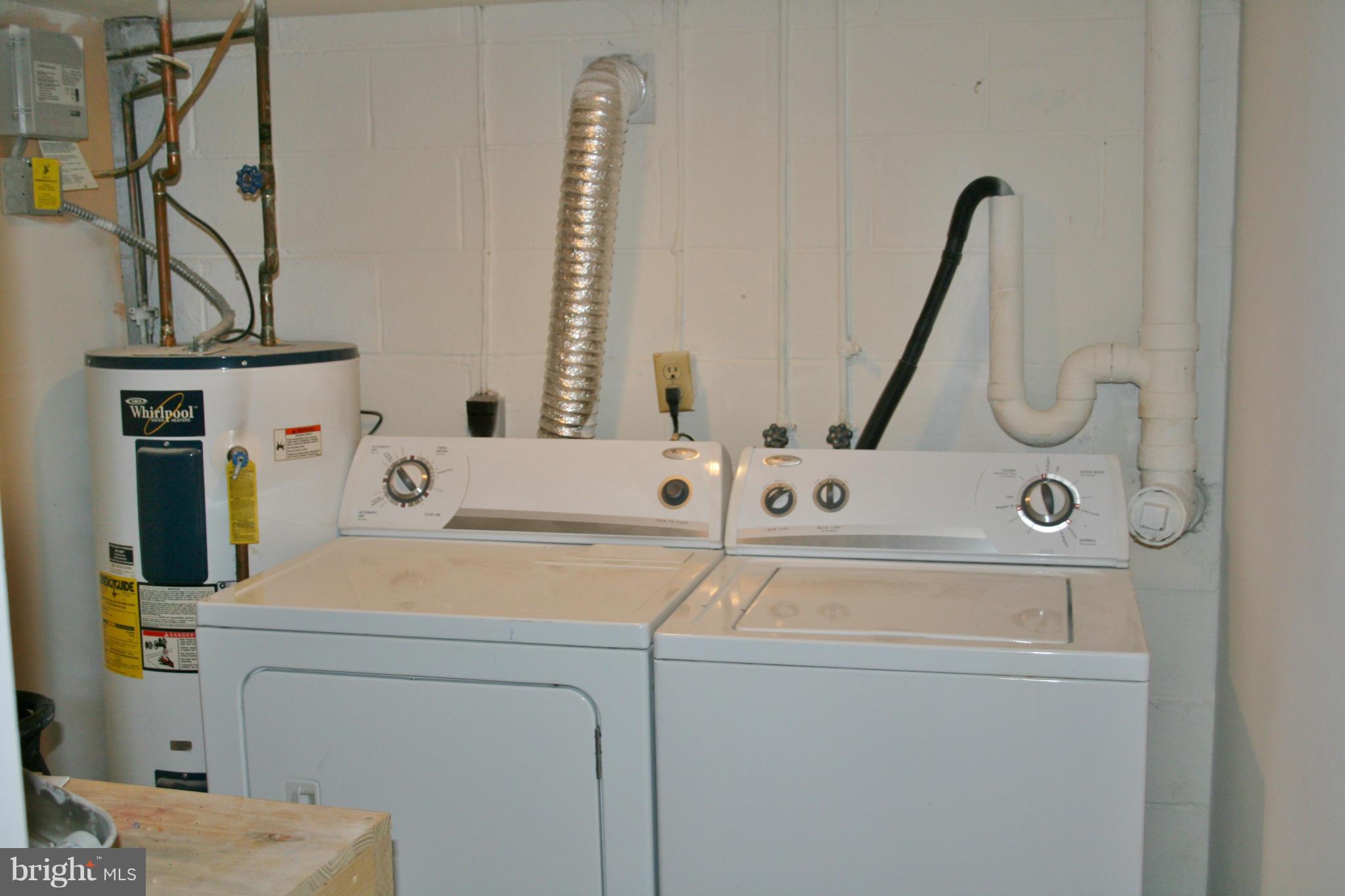 15547 Waterloo Road Amissville, VA 20106 - Photo 7 of 18 laundry room