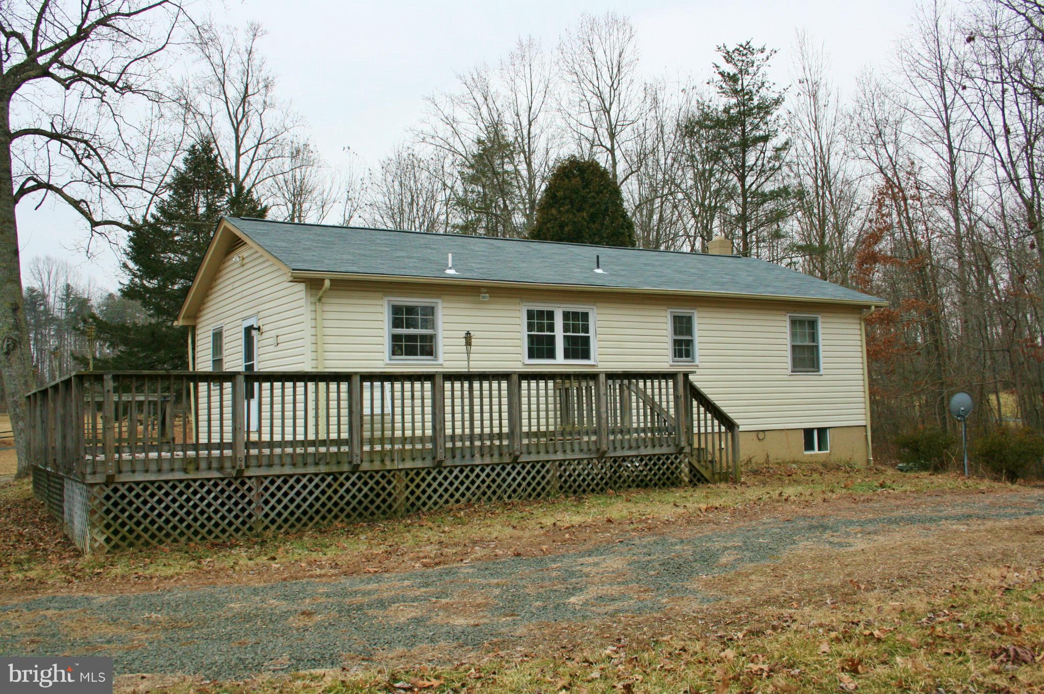 15547 Waterloo Road Amissville, VA 20106 - Photo 9 of 18 Exterior (Rear)