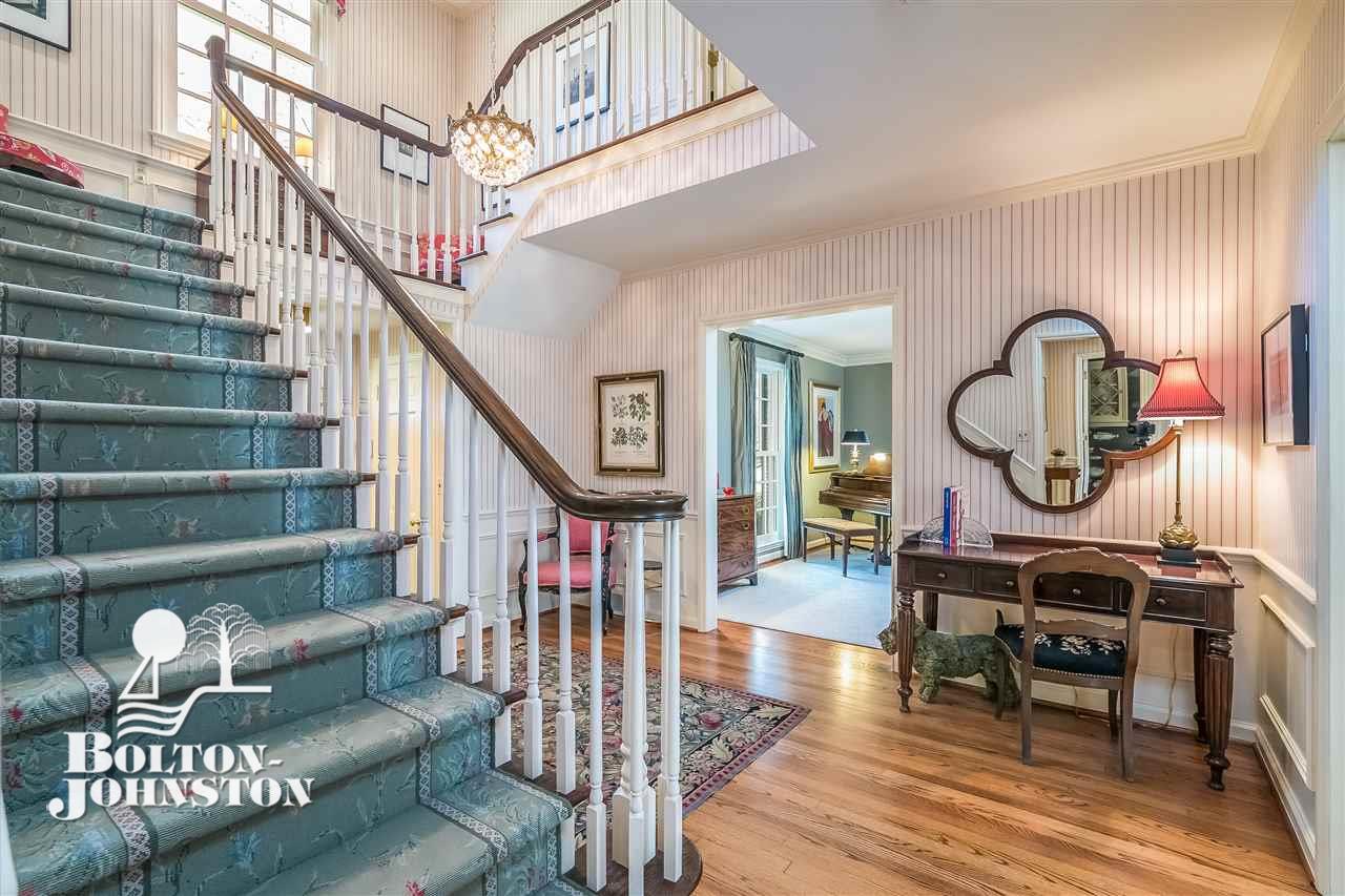 110 Touraine Road Grosse Pointe Farms, MI 48236 - Photo 8 of 68