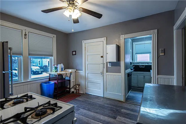 $2,400 | 221 Cole Avenue, Unit 1, Providence, RI 02906