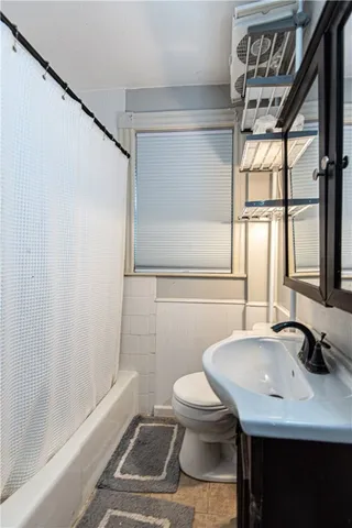 $2,400 | 221 Cole Avenue, Unit 1, Providence, RI 02906