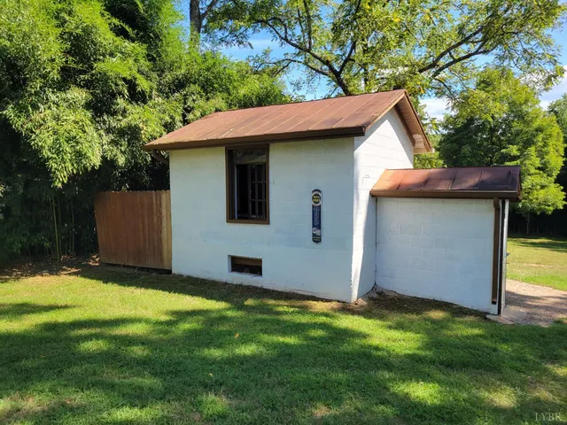 $310,000 | 10476 Colonial Highway, Evington, VA 24550