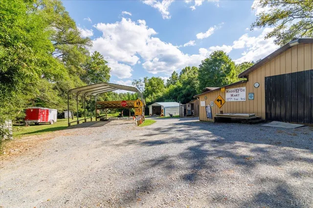 $310,000 | 10476 Colonial Highway, Evington, VA 24550