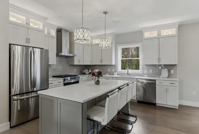 $699,900 | 14 Elise Avenue, Unit LOT 7, Londonderry, NH 03053