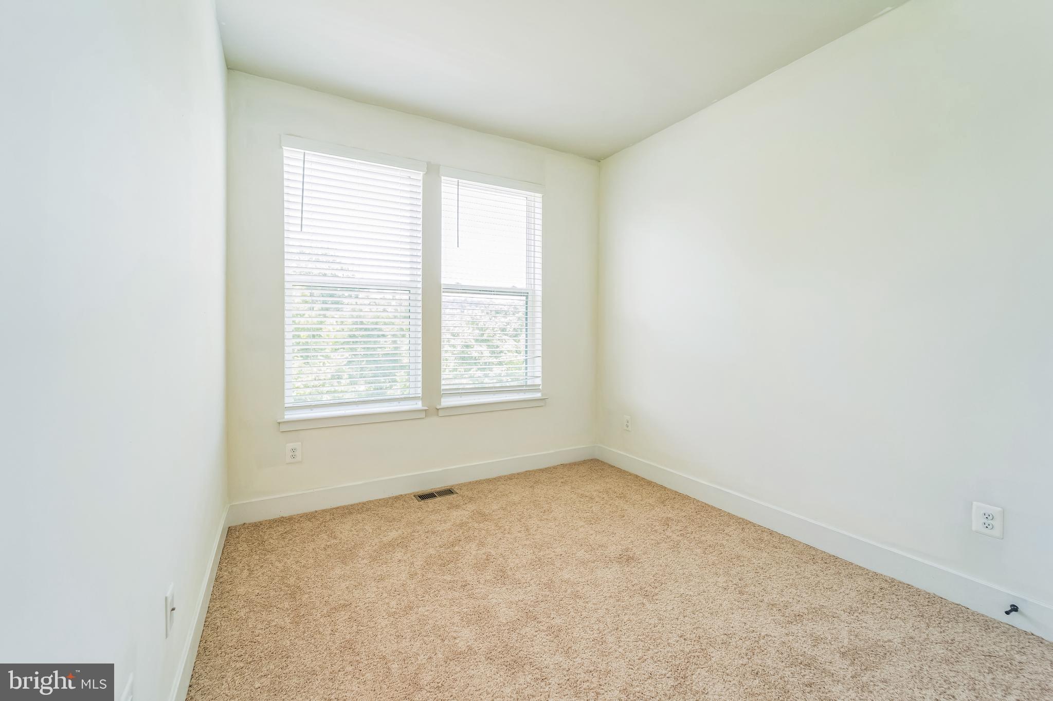 4306 Roland Heights Avenue Baltimore, MD 21211 - Photo 22 of 32