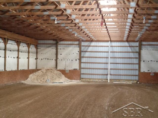 17411 Geddes Road Hemlock, MI 48626 - Photo 28 of 29 Indoor Riding Arena