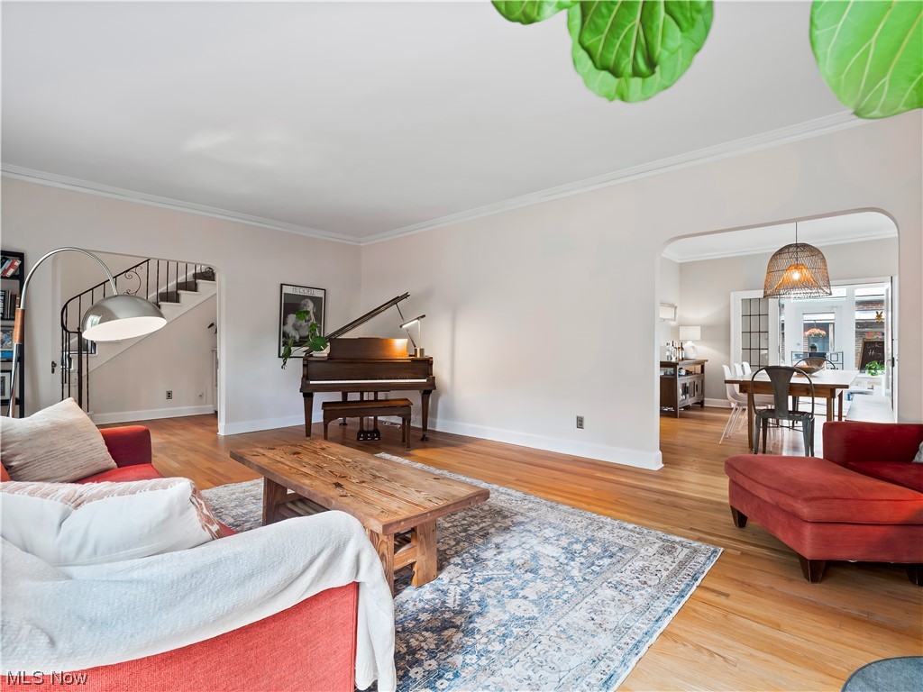 16729 Fernway Road Cleveland, OH 44120 - Photo 9 of 35 Gallery Image 9