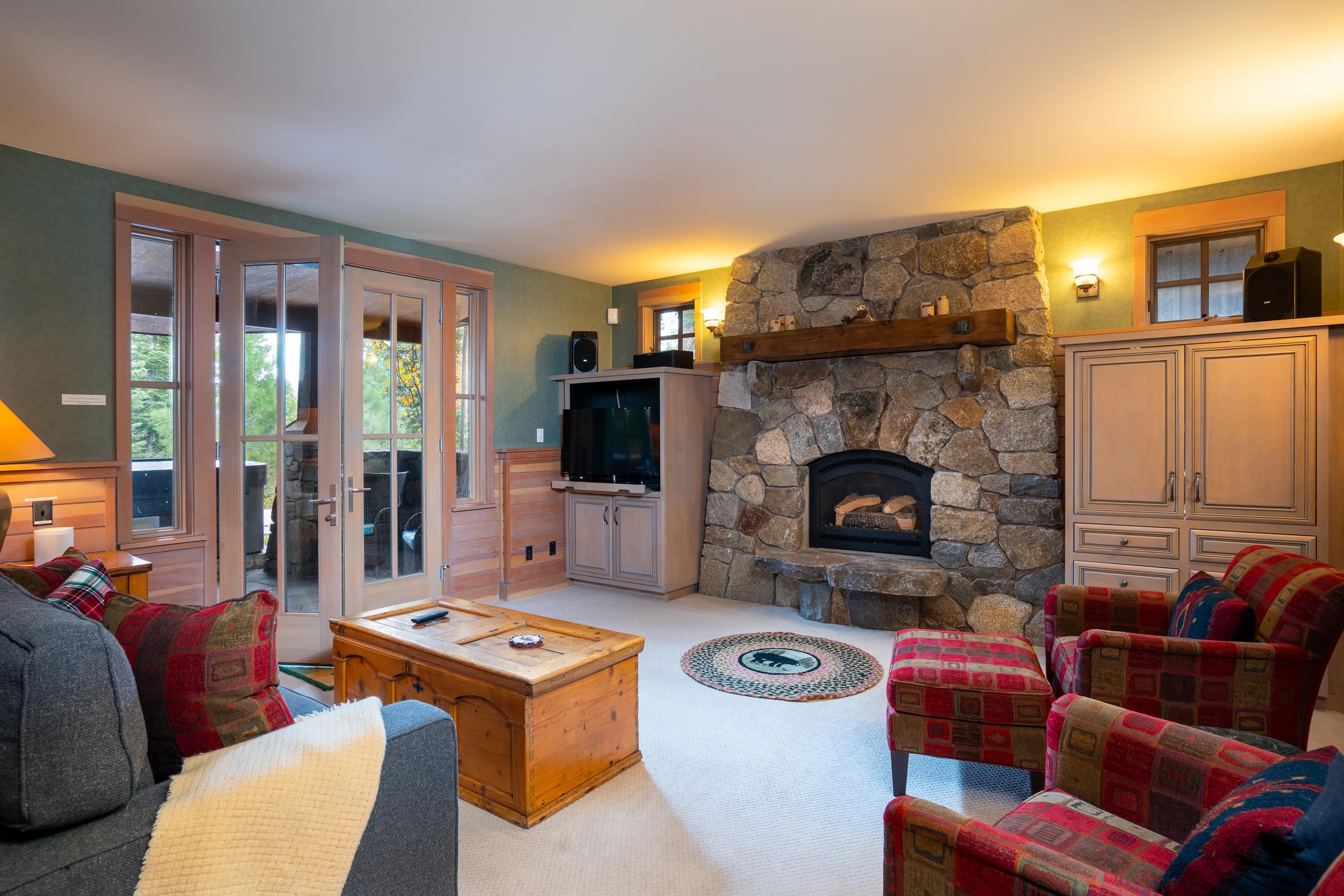 1715 Grouse Ridge Road Truckee, CA 96161 - Photo 15 of 21