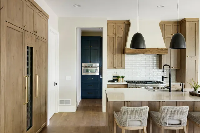 $2,250,000 | 2224 Bridgevine Court, Independence, MN 55359