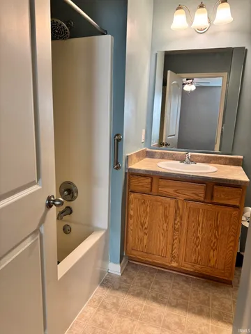 $277,500 | 1300 Shadetree Lane, Sheridan, IN 46069