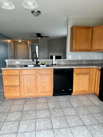 $277,500 | 1300 Shadetree Lane, Sheridan, IN 46069