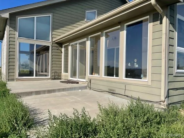 a view of entrance of the house