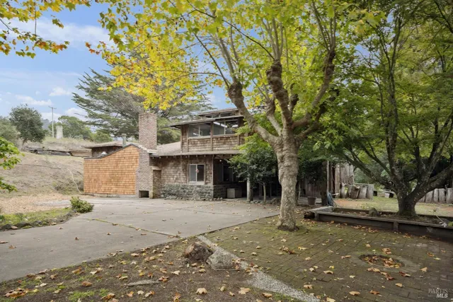 $6,000 | 5953 Shoreline Highway, Bolinas, CA 94924